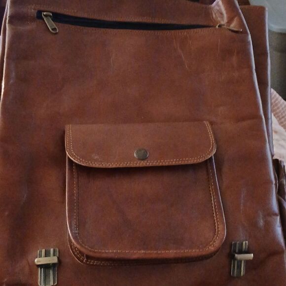 Hulsh  - Picture 7 of 7